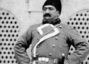 فرزندان «ظل‌السلطان» پسر بی رحم ناصرالدین شاه در کنار غلامان شان (عکس)