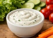 طرز تهیه سس رنچ خانگی؛ کم‌کالری، اقتصادی و خوش‌طعم