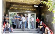 دردِ دارو؛ نسخه بیماران در صف، گرانی و بازار سیاه چندپاره می‌شود