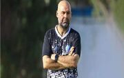 «کُت فرهاد را بپوش و پادشاهی کن»