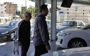 تاثیر کاهش قیمت دلار در بازار خودرو