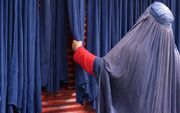 زنان افغان دو بار در ماه خانه را ترک می‌کنند