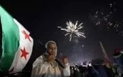 جشن و شادی در دمشق پس از اعلام انحلال «قسد»