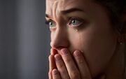 چرا بعد از گریه کردن احساس بهتری داریم؟