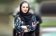 استایل آبی‌رنگ شبنم مقدمی در نشست کتابش