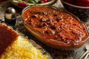طرز تهیه خورشت سیب درختی؛ خورشتی خوش‌عطر و متفاوت