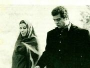 سانسور ناشیانه نام بهروز وثوقی و پوری بنایی در یک کتاب!