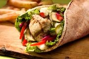 ساده‌ترین ساندویچ مرغ را به این روش درست کنید