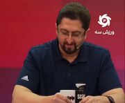 یک هم‌وطن برای حفظ شغلش به هر خفتی تن داد!