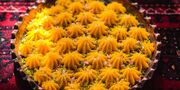 طرز تهیه حلوای شیر زعفرانی؛ دسر اصیل ایرانی برای مهمانی‌ها