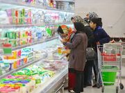 این تابلو ناگهان از داخل بسیاری از فروشگاه‌ها حذف شد!