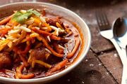 ترکیب هویج، آلو و زعفران در این خورشت تبریزی شما را غافلگیر می‌کند