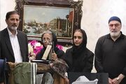 یادگاری‌های اکبر عبدی به موزه‌ای در اردبیل اهدا شد