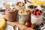 ۳ مدل اوتمیل یخچالی خوشمزه؛ صبحانه سریع برای روزهای شلوغ