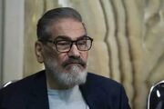 سنگ مزار علی شمخانی با درجه نظامی «دریاسالار»