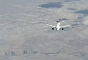 سرعت وحشتناک یک هواپیمای مسافربری از دید هواپیمای بالایی