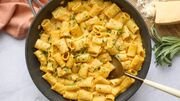 طرز تهیه پاستا کدو حلوایی با سس کرمی و پارمزان