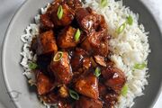 طرز تهیه مرغ تریاکی با سس مخصوص و طعمی متفاوت