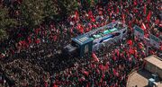 پیکر مطهر رهبر شهید وارد قم شد
