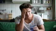 علائم و عوارض مصرف ناکافی نمک / از سردرد و خستگی تا گرفتگی عضلات