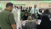 دختران مرکز «گل‌های امام رضا (ع)شهرستان فردوس مهمان سفره امام رضا (ع) بودند