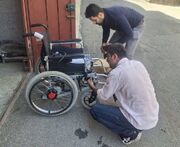 اهدای ویلچر برقی به مددجوی بهزیستی شهرستان سردشت توسط خیرین نیک‌اندیش