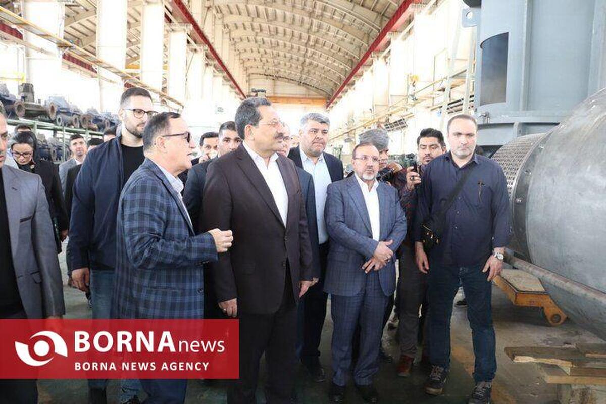 وزیر صنعت، معدن و تجارت از واحد صنعتی بزرگ در ساوجبلاغ بازدید کرد