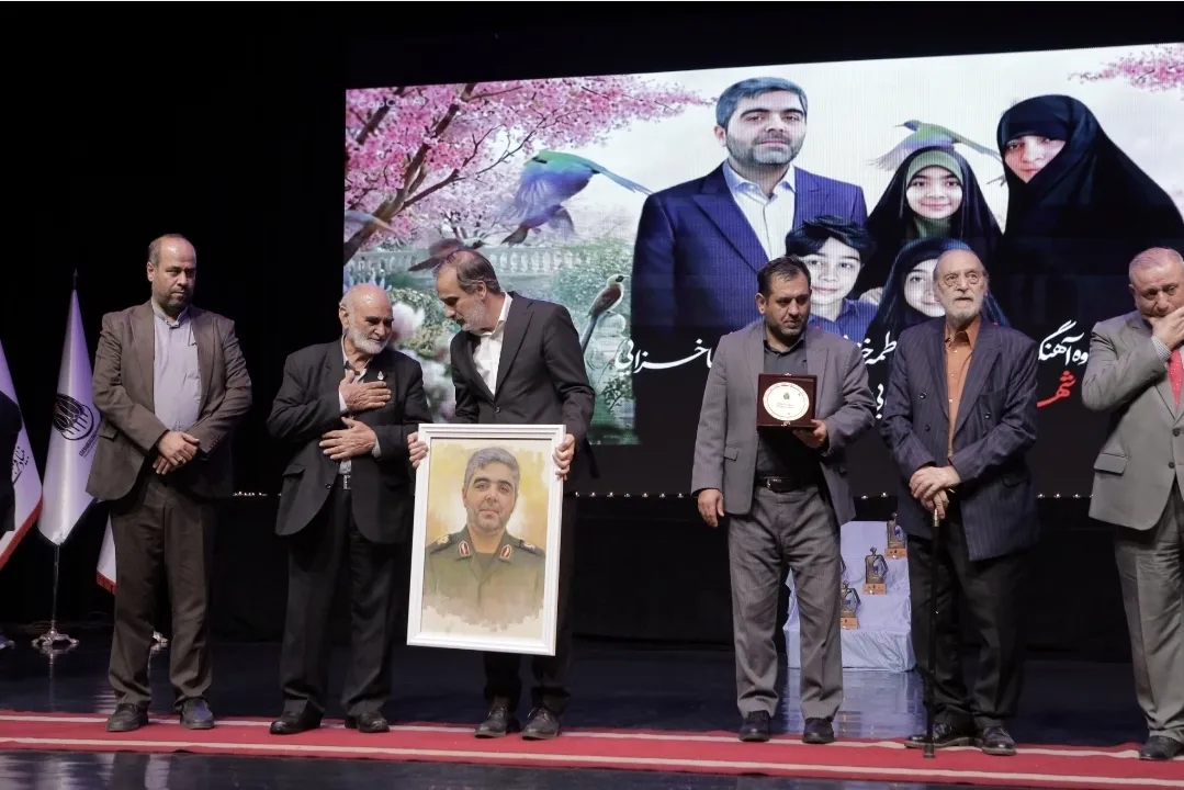 افتتاحیه بیستمین جشنواره بینالمللی تئاتر مقاومت در برج آزادی
