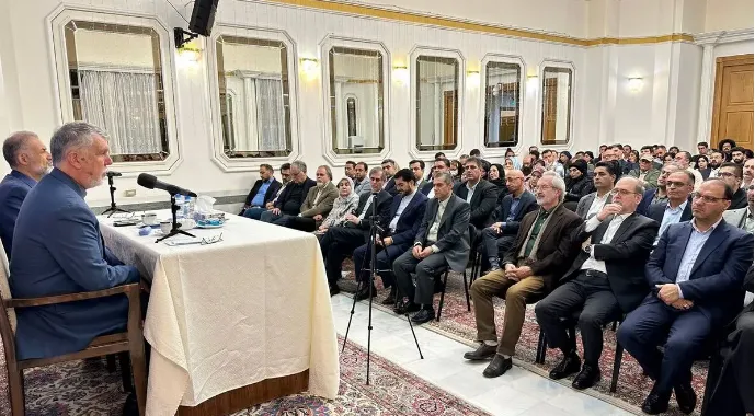صالحی: هنرمندان سفیران فرهنگی ملت هستند؛ هفته فرهنگی ایران در روسیه با تنوع بی‌نظیر برگزار می‌شود