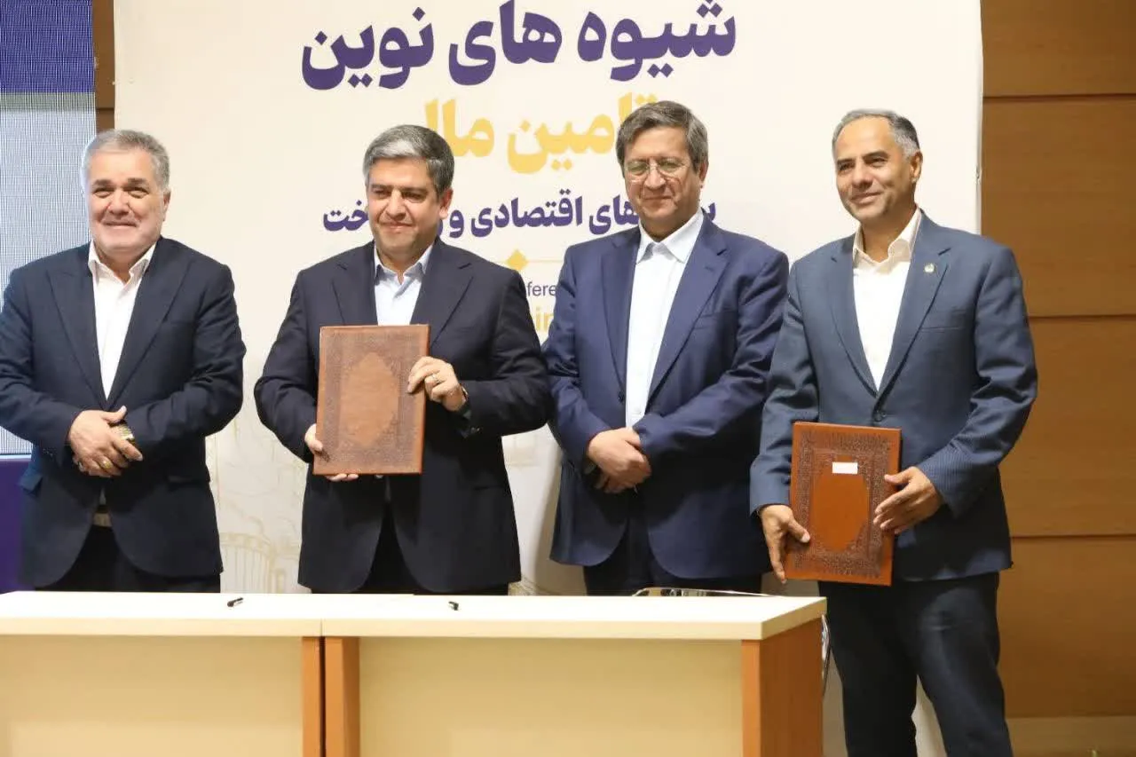 سرمایهگذاری ۳۳ هزار میلیارد تومانی در اردبیل؛ بازدید رئیس بانک مرکزی از مراکز صنعتی