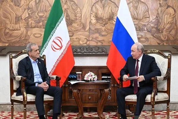 دیدار پوتین و پزشکیان در حاشیه اجلاس سران CIS