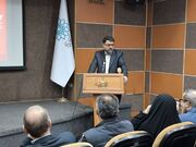 برخی نمی خواهند حقایق تاریخی به صورت شفاف برای مردم روایت شود