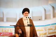 آیت ا...علم الهدی: هیچ قدرتی تاب مقاومت در برابر آمادگی نظامی ایران را ندارد/ هدف آمریکا، استهلاک روانی مردم و مسئولان است