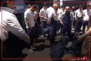 بازرسی اعضای تیم ملی فوتبال ازبکستان هنگام ورود به آمریکا