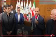 اهدای نماد سرو هزار ساله به وزير ورزش و جوانان در آیین رونمایی از سند کریکت ایران