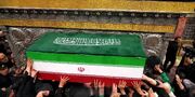 طواف پیکر رهبر شهید انقلاب در روضه منوره امام رضا(ع)