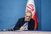 پزشکیان: مشروطه نقطه عطف بیداری و آزادی‌خواهی ملت ایران بود