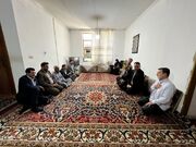 در هفته وحدت و دولت؛ مدیرعامل گاز ایلام با خانواده شهدا دیدار کرد