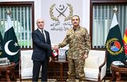وزیر کشور لبنان و فرمانده ارتش پاکستان درباره تحولات امنیتی منطقه گفت‌وگو کردند