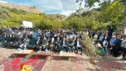 مردم محلی در روستای سنگان طارم به استقبال جشن انار رفتند