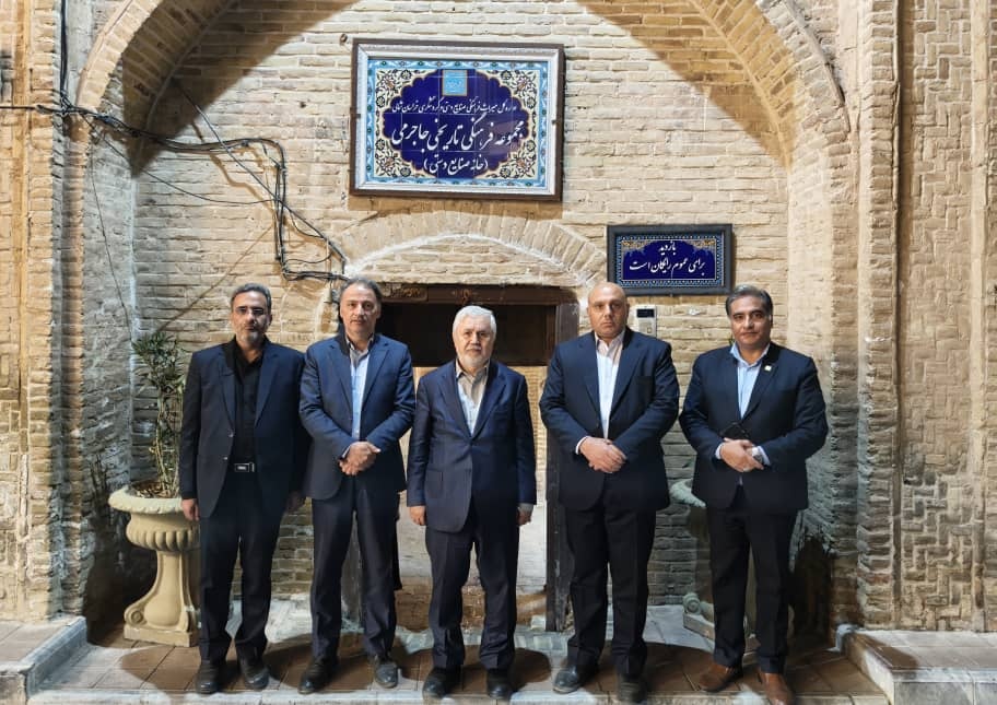 بازدید قائم مقام وزیر از خانه صنایع دستی بجنورد