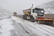 بارش برف و باران در جاده‌های لرستان/ رانندگان احتیاط کنند