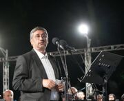 از روز مقاومت لرستان تا ثبت جهانی فلک‌الافلاک؛ همدلی رمز پیشرفت استان است