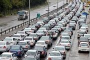 ترافیک سنگین در جاده چالوس و محورهای منتهی به تهران/ بارش باران در جاده‌های شمالی