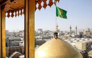 پرچم گنبد و پوش ضریح مطهر در سوم ربیع‌الاول تعویض شد