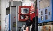 ادامه اختلال در شبکه چهار بانک؛ کارت‌خوان‌ها جواب نمی دهند/ مشتریان در پمپ‌بنزین‌ها و فروشگاه‌ها گرفتار شدند