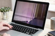 برای مک بوک محافظ صفحه نمایش نصب نکنید