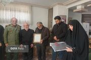دیدار سردار فتحیان با خانواده شهید مدافع امنیت سرهنگ پاسدار عباس کامرانی