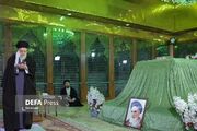 حضور رهبر معظم انقلاب اسلامی در حرم مطهر حضرت امام خمینی (ره)