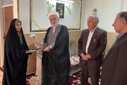 نماینده ولی‌فقیه کردستان: خانواده شهدا پرچمداران ترویج فرهنگ ایثار و مقاومت هستند